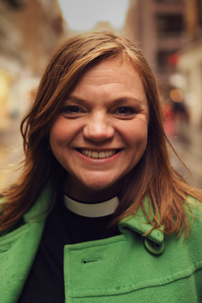 Kate Botley 400x600pix